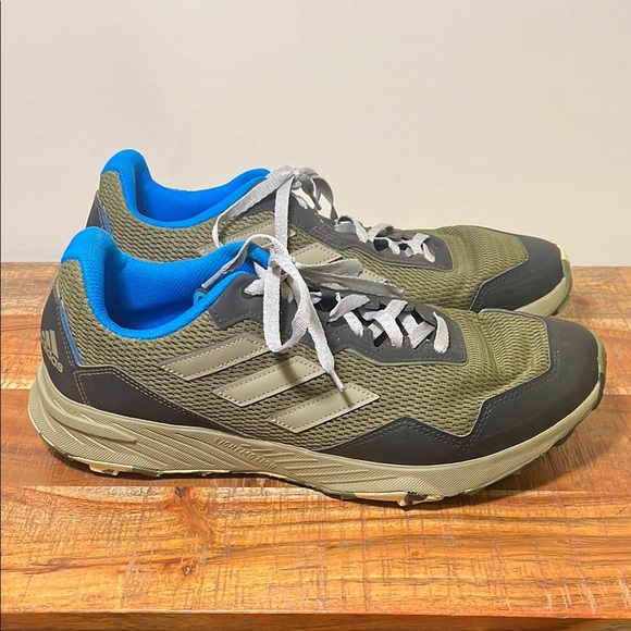 Adidas Tracefinders Men's Green Shoes, Size 13 - Picture 1 of 9